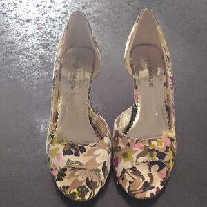 Rampage Cream and Brown Heels Elegant Floral Design